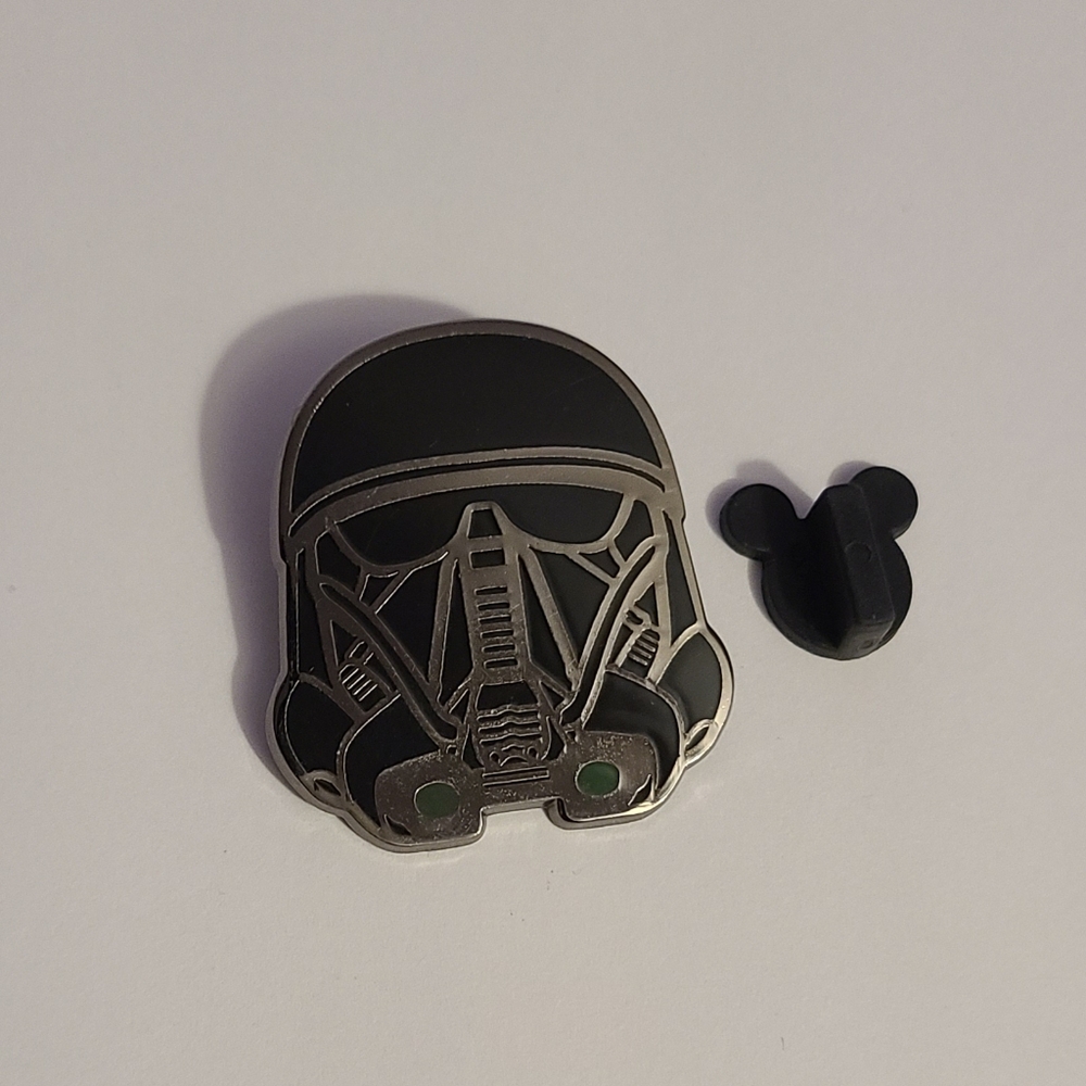 Disney Star Wars Stormtrooper Helmet Pin - Picture 3 of 3